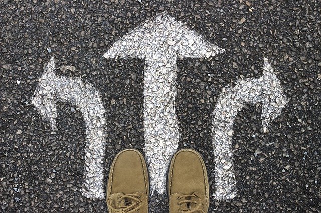 Arrow choices on Pavement